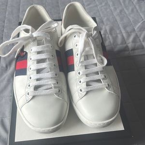 Gucci Limited edition sneakers, worn only twice!!! Cute details.